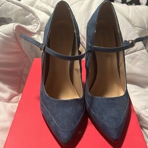 Shoedazzle heels worn 2x